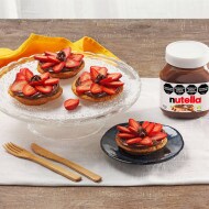 Mini Tarts with NUTELLA® and Strawberries