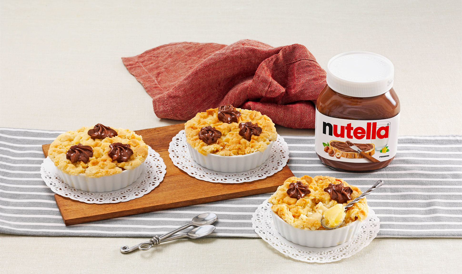 Ābolu drumstalu kūciņas ar Nutella<sup>®</sup>