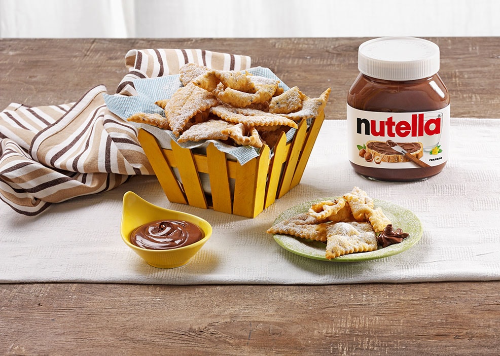 Užgavėnių žagarėliai (angeliuko sparnai) su „Nutella<sup>®</sup>“