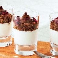 greek-yogurt-with-homemade-granola-and-nutella