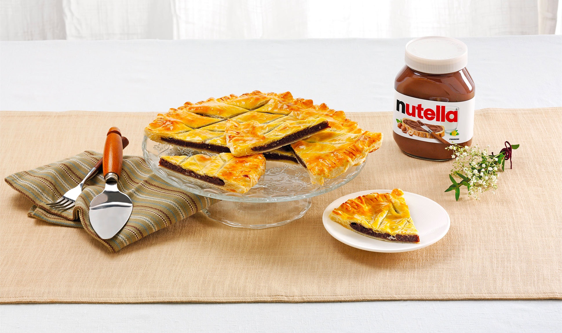 Tarta de hojaldre con Nutella®