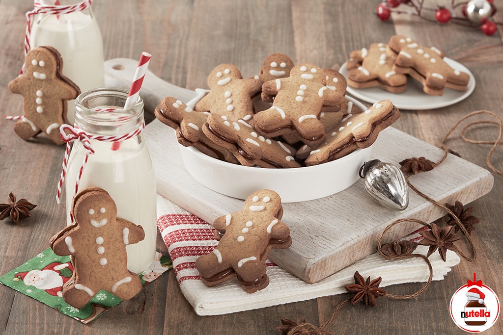 Gingerbread men biscuits with Nutella