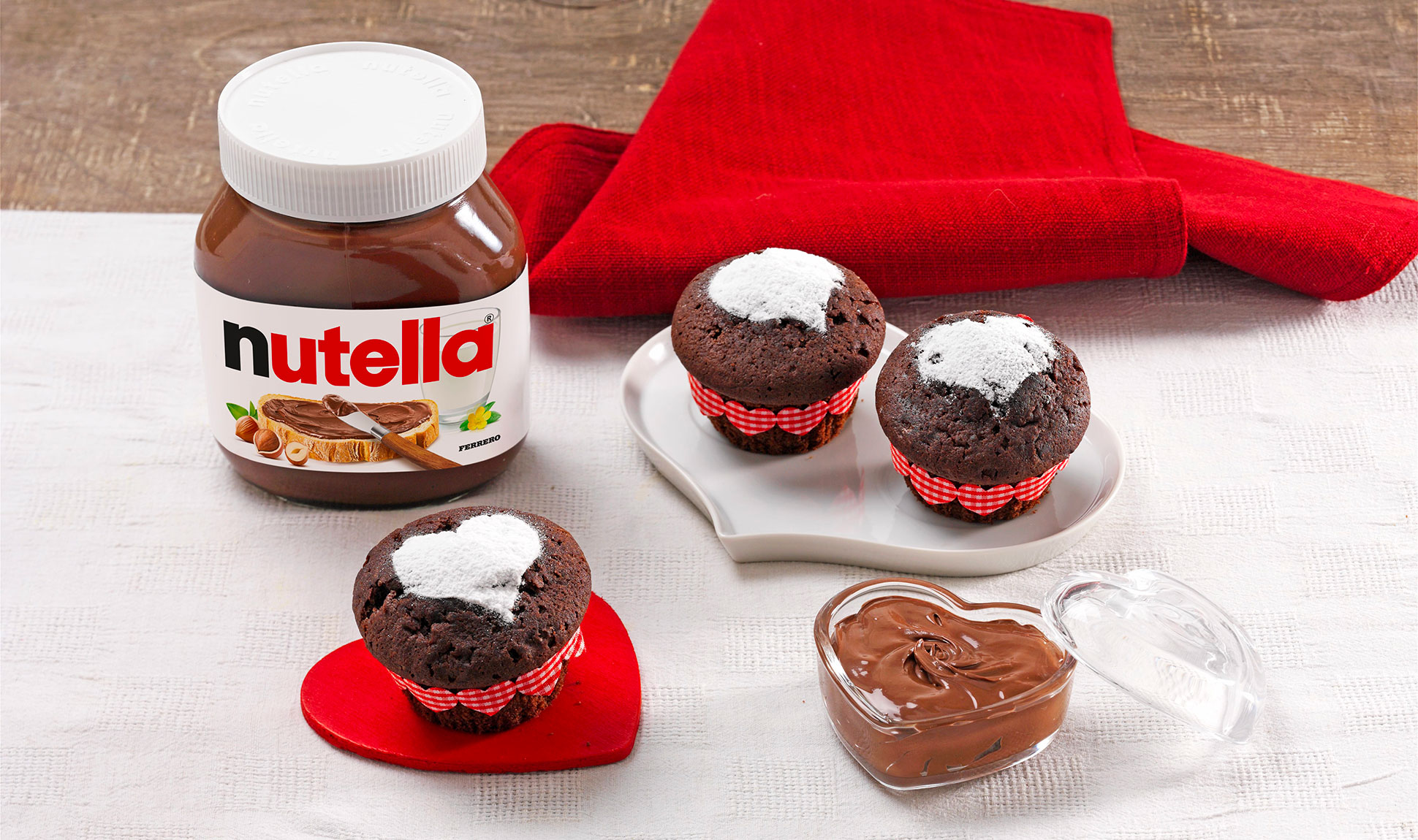 Valentýnské čokoládové muffiny s pomazánkou Nutella®