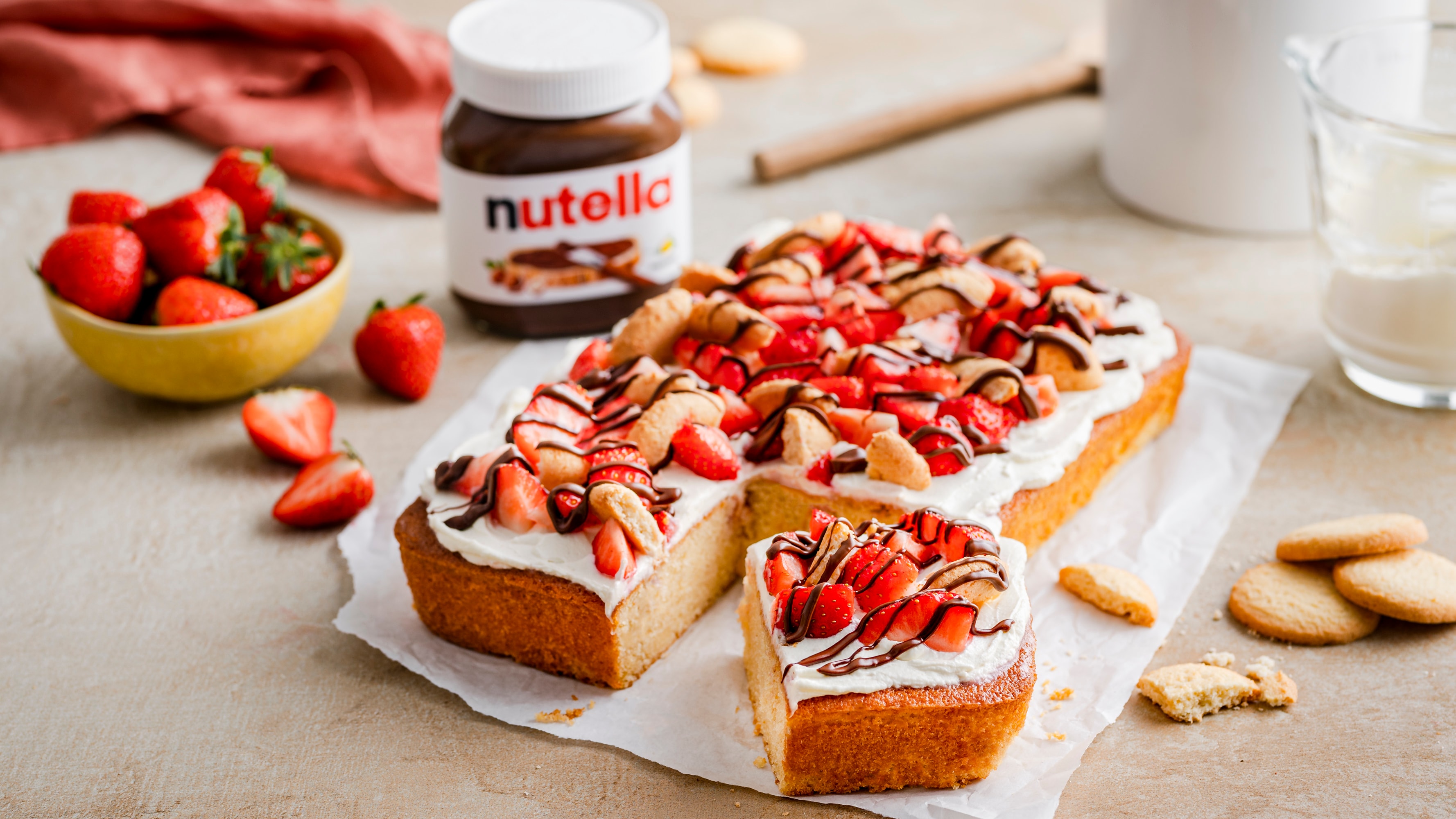 Erdbeer-Poke Cake mit nutella®