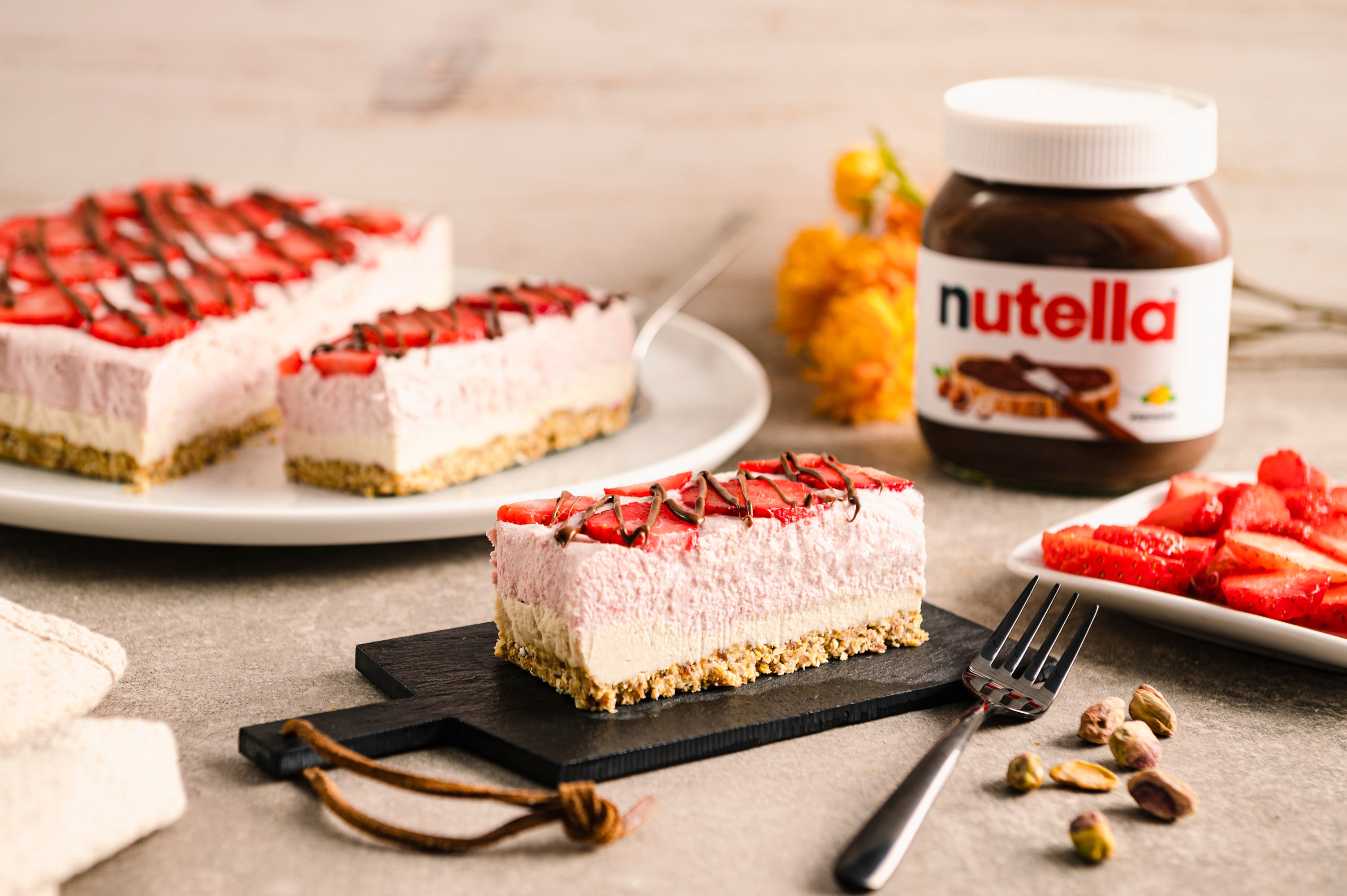 No-Bake-Erdbeer-Kuchen mit nutella®