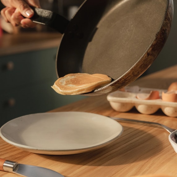 Backe einen besonderen Pancake oder Crêpe