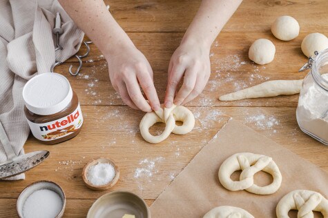 Laugenbrezel mit nutella® - Schritt 2