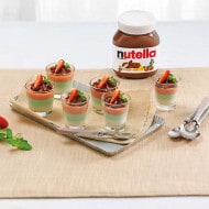 Panna cotta tiga warna dengan NUTELLA®