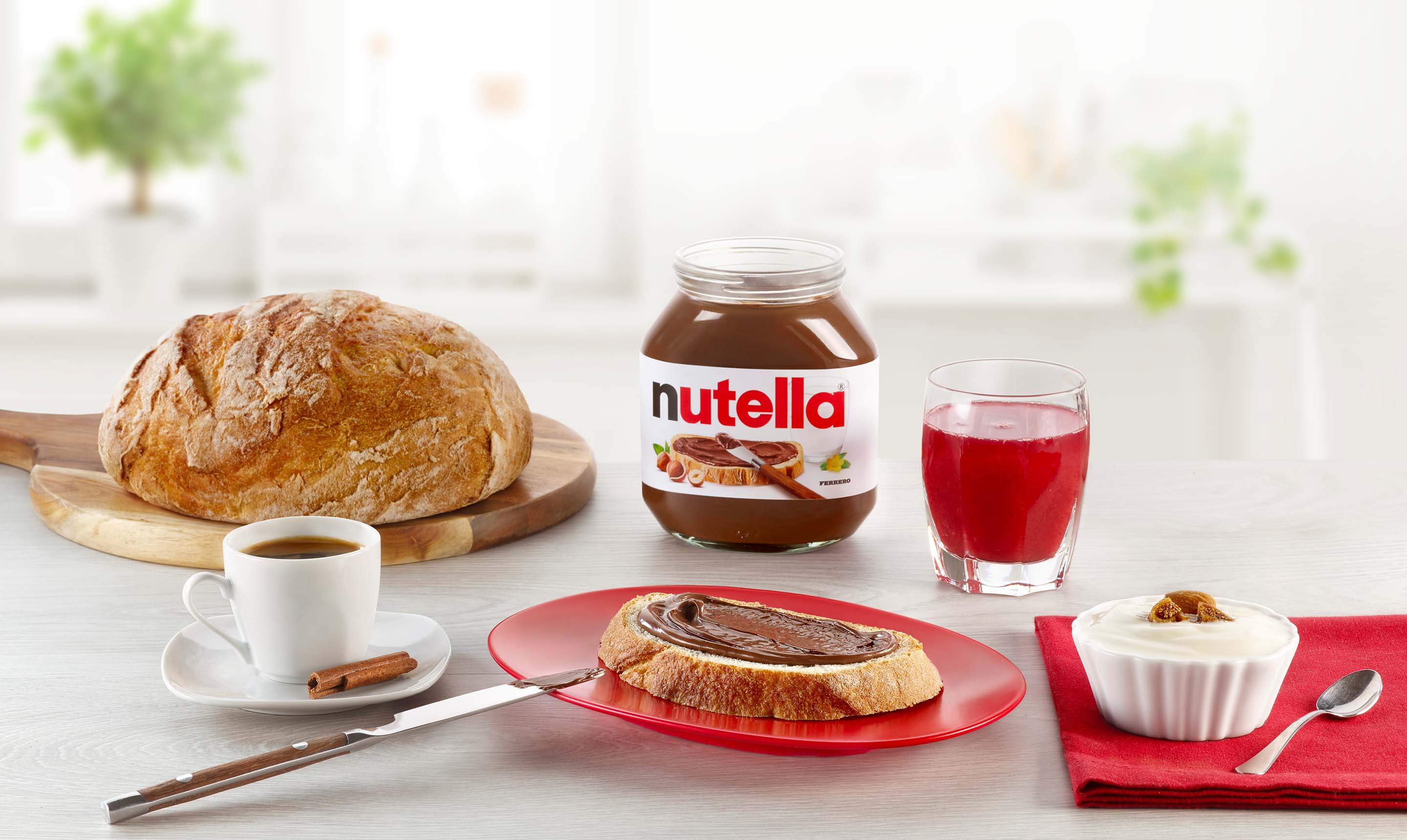 Nutella Kit Pane 2023”: in palio ogni ora il kit con scladapane, portapenne  e canovaccio - Gratis è Meglio