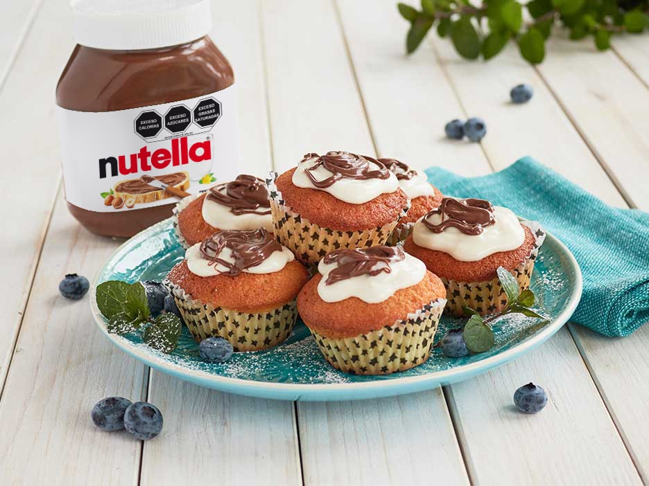 Cupcakes with frosting and Nutella®