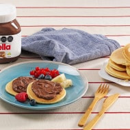 Mini hotcakes con Nutella® y fruta