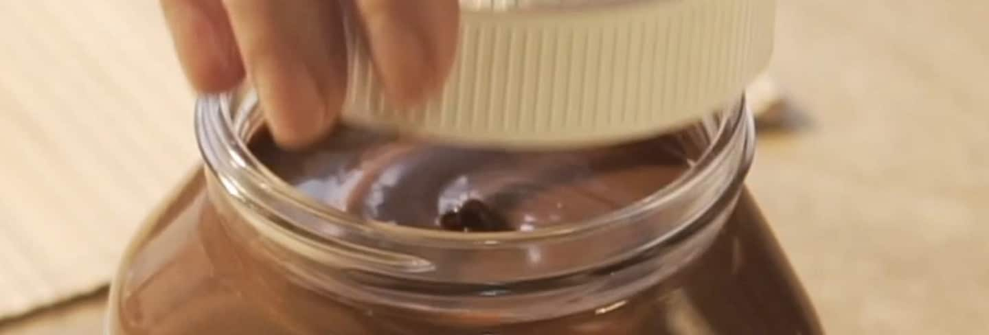 Opening the Jar | Nutella