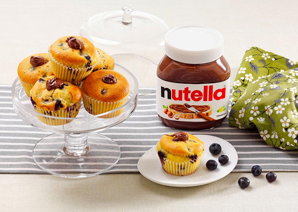 Muffiny z kremem Nutella® i borówkami
