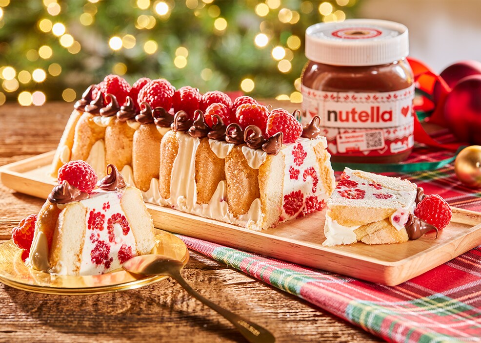 Ciasto bez pieczenia – jogurtowa Terrina z malinami i kremem Nutella® na Święta