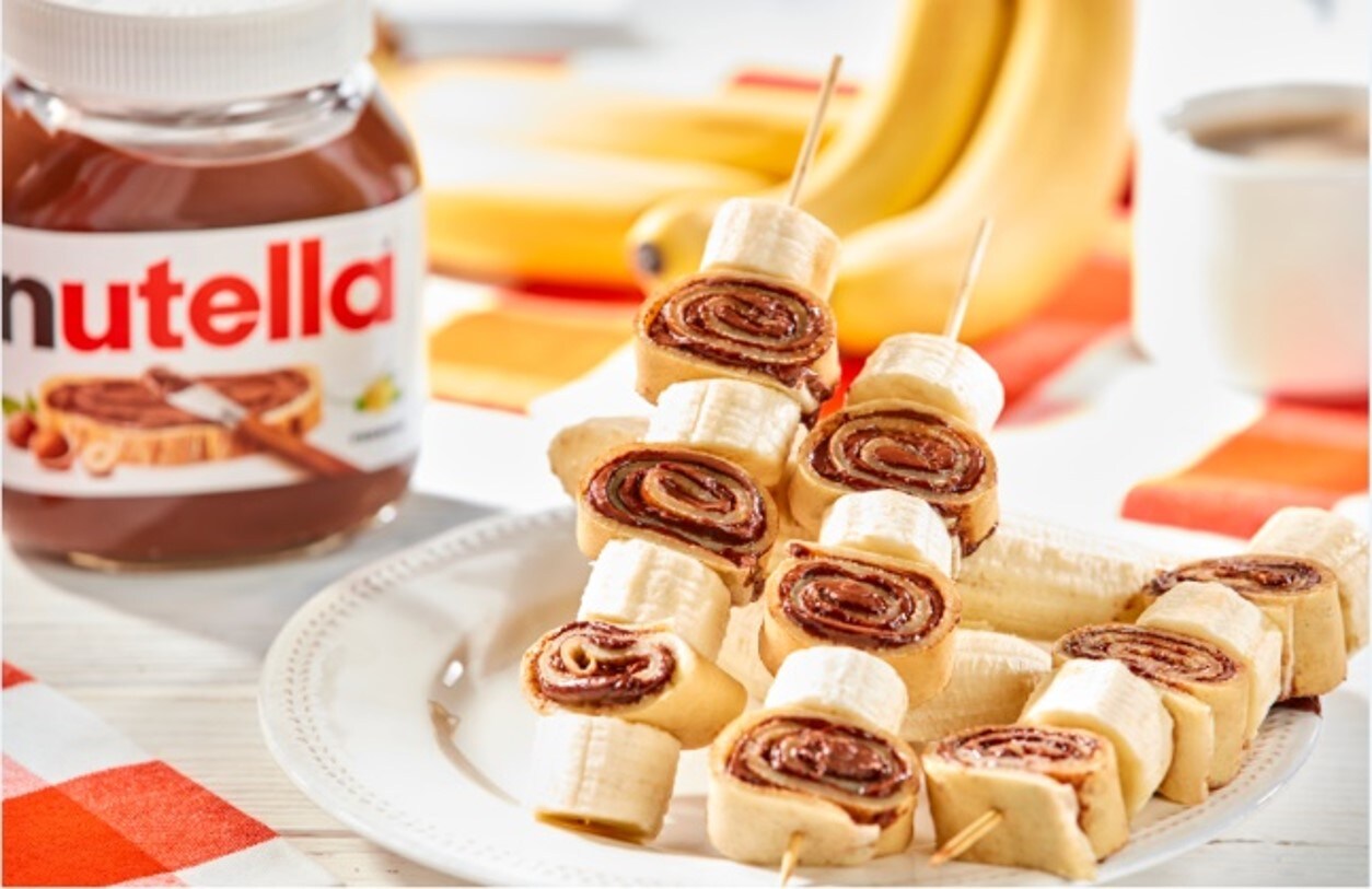 Блины с бананом и Nutella® на шпажке | Рецепты | Рецепт с Nutella®