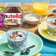 Nutella®lı Chia Tohumlu & Yaban Mersinli Kahvaltı Kasesi
