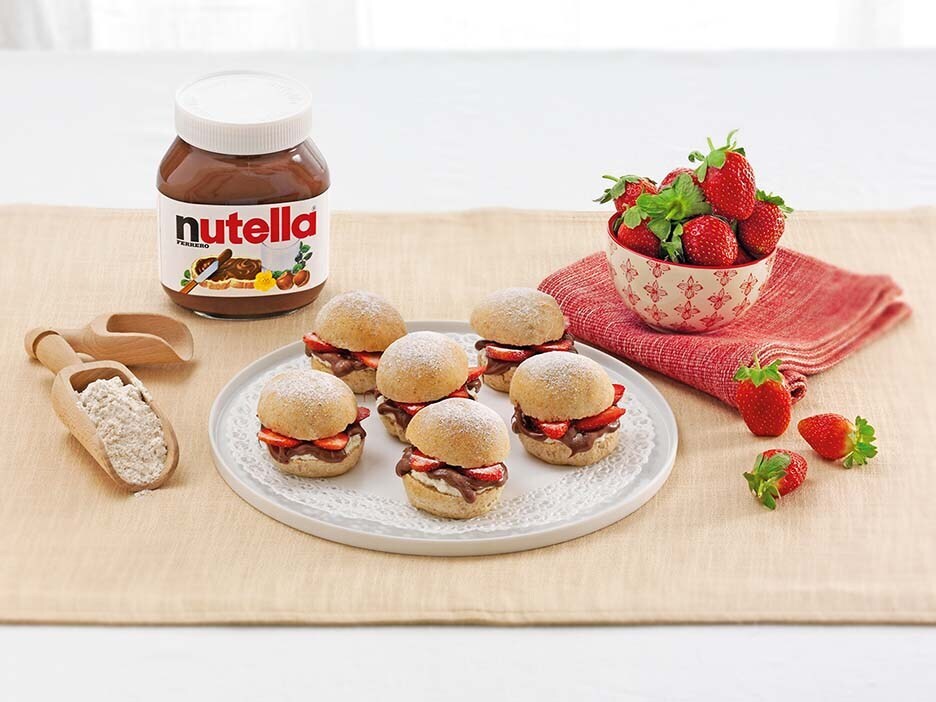 Panini with Nutella® hazelnut spread and Strawberries